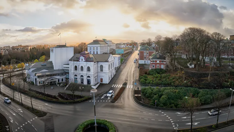 Akropolis_High_compr